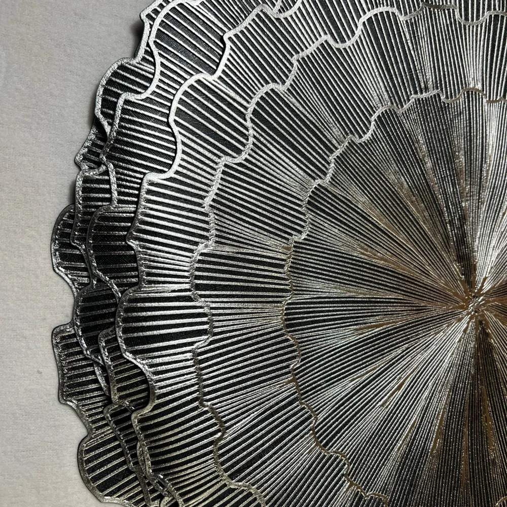 Silver Placemats Set of 6 Round 15 inch Table Mats Vinyl Pressed Waterproof - Picture 4 of 6